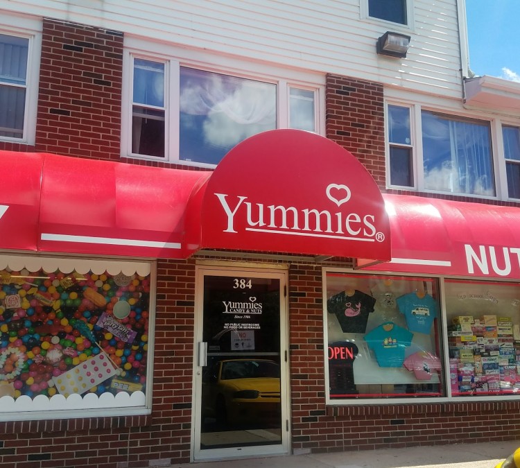 Yummies Candy & Nuts (Kittery,&nbspME)